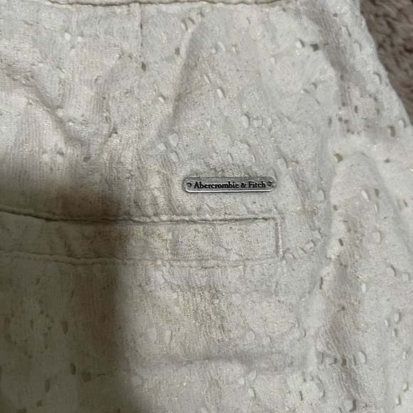 Abercrombie and Fitch lace shorts - Picture 3 of 4
